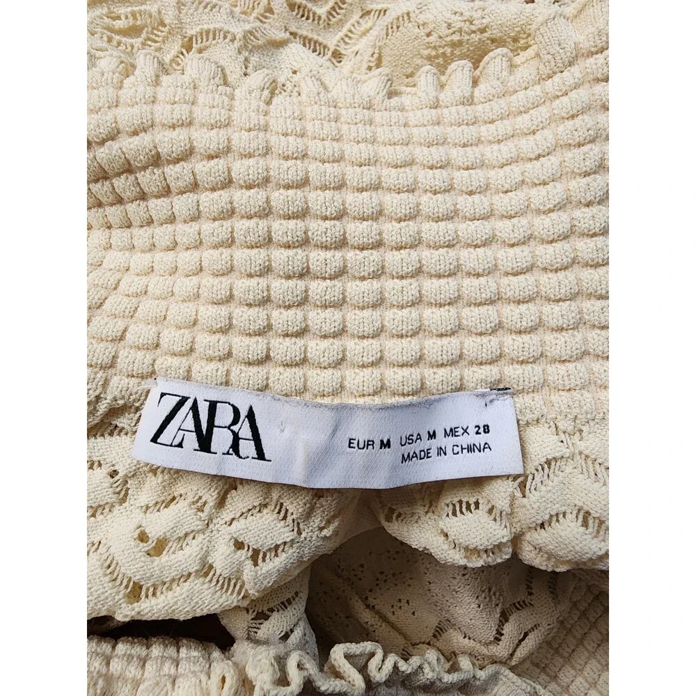 Zara Crochet Off The Shoulder Blouse Womens Medium Beige Textured Lace Overlay